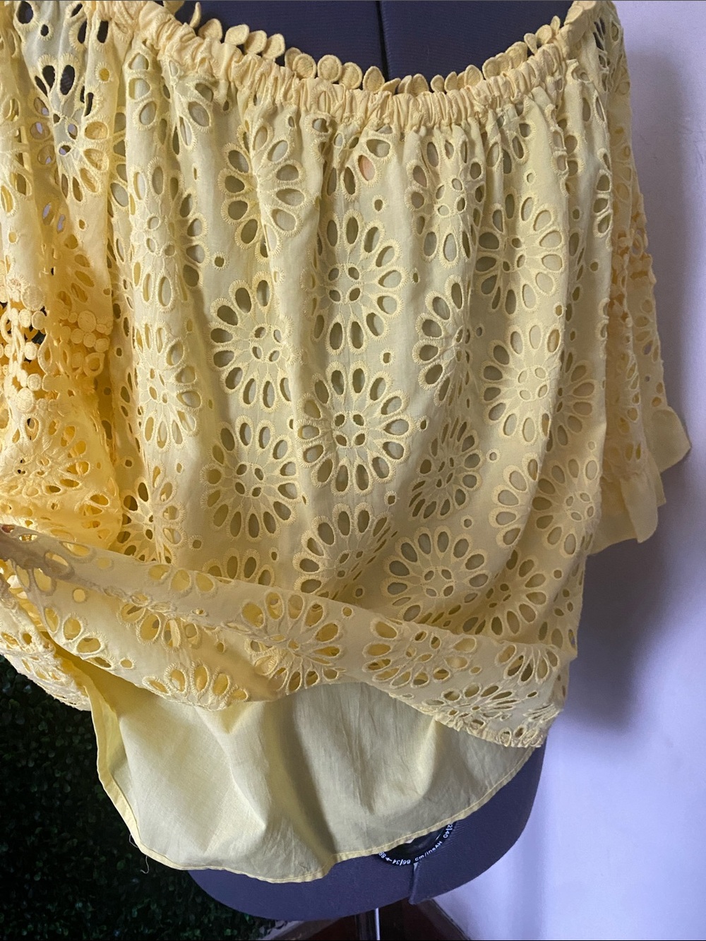 Lilly Pulitzer Yellow Eyelet Off-Shoulder Blouse - Picture 3 of 6